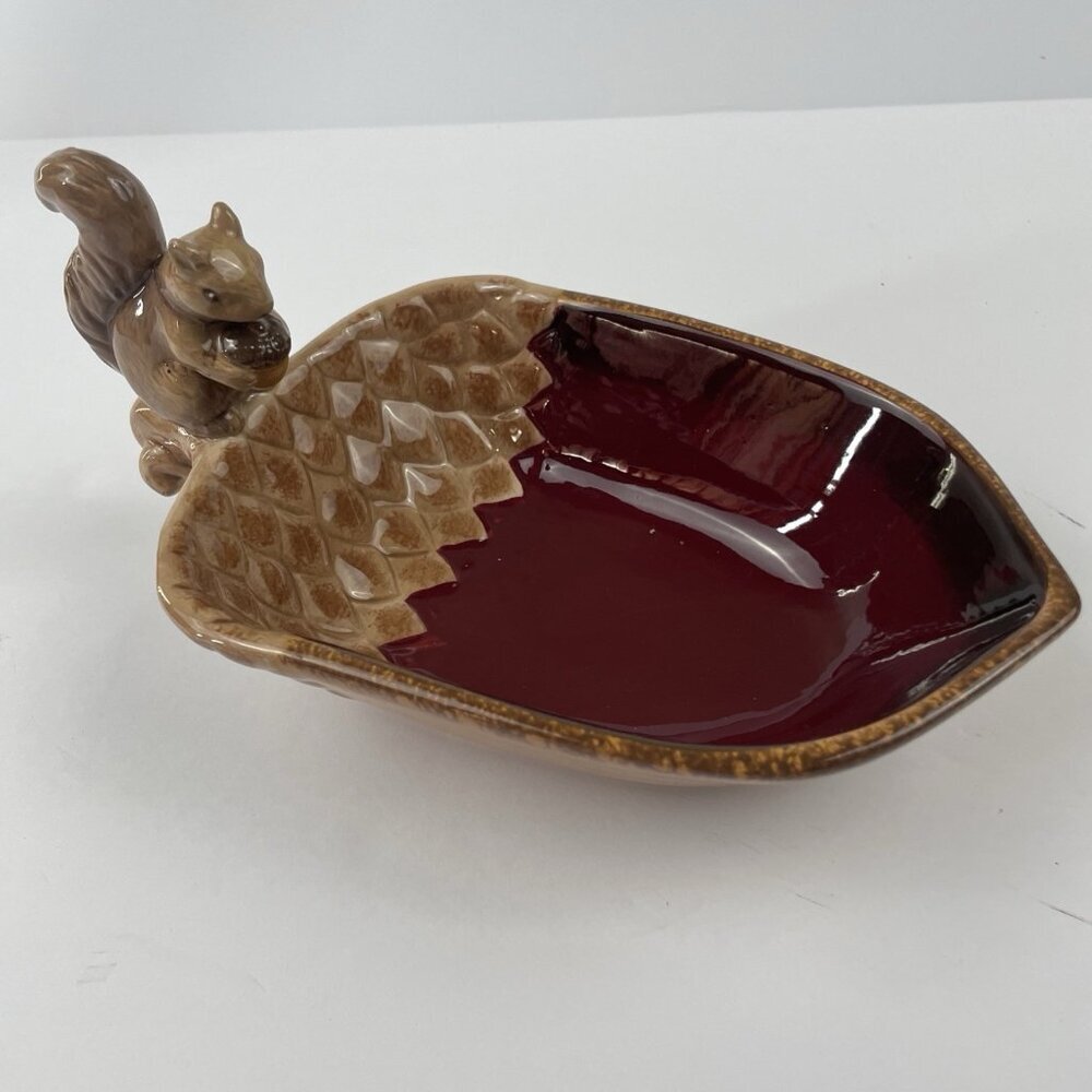 Grasslands Road  Ceramic Squirrel  Acorn Dish Nut Candy Trinket